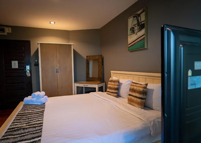 Anandpura Riverside 4*
