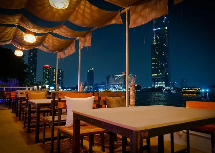 ホテル Anandpura Riverside 4*