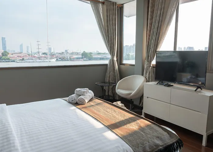 ホテル Anandpura Riverside 4*