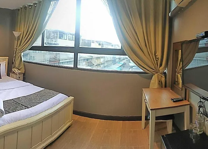 Anandpura Riverside 4*