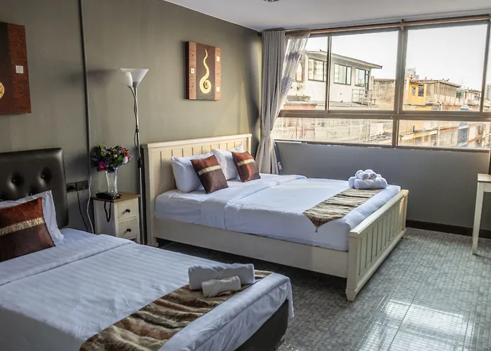 Anandpura Riverside 4*