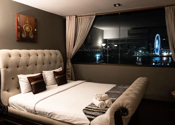 Anandpura Riverside 4*