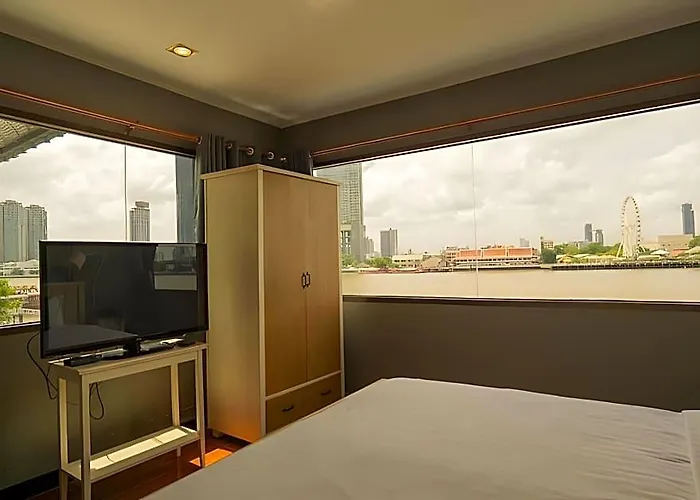 Anandpura Riverside Hotel 4*