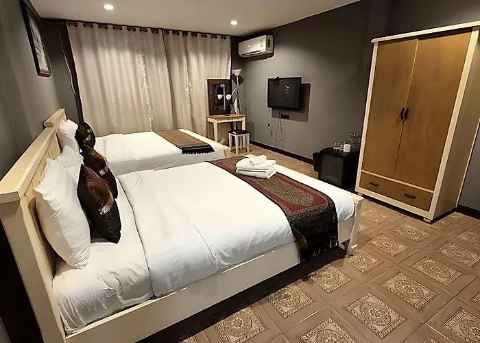 Anandpura Riverside 4*